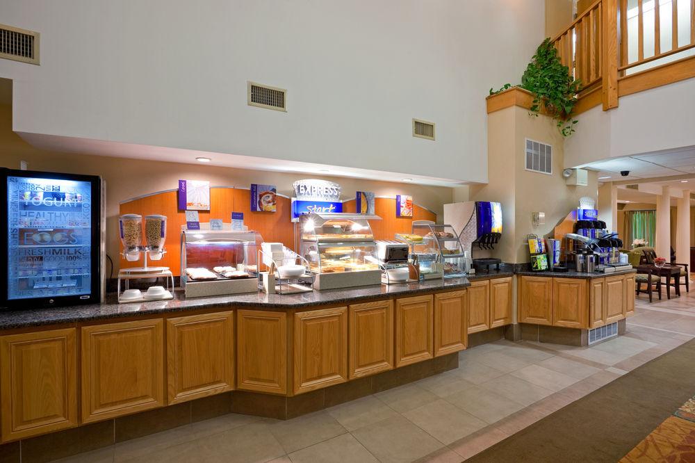 Holiday Inn Express & Suites Carneys Point - Pennsville By Ihg Zewnętrze zdjęcie