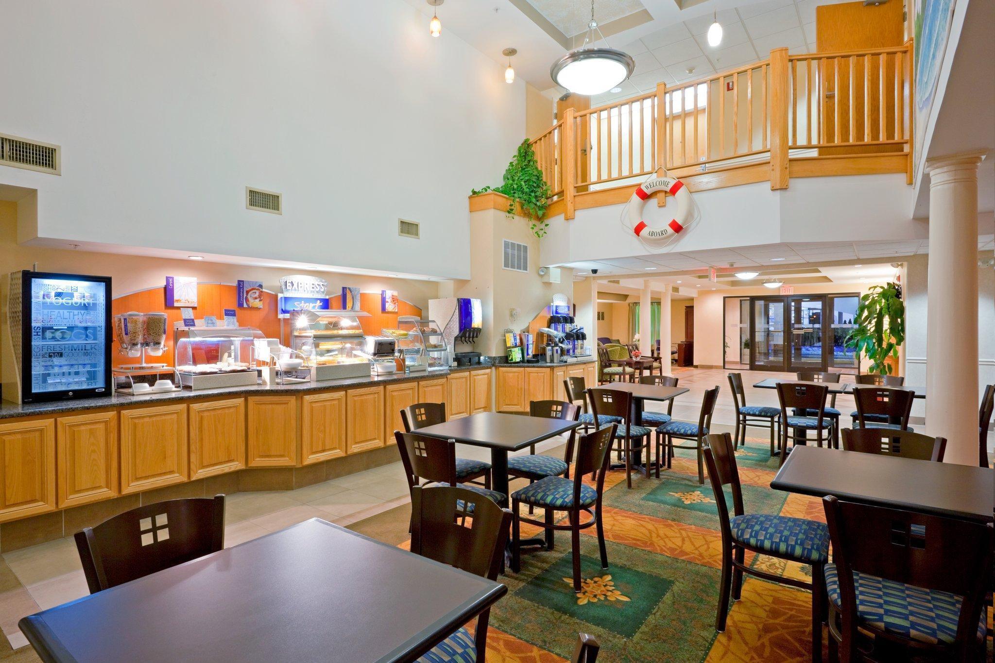 Holiday Inn Express & Suites Carneys Point - Pennsville By Ihg Zewnętrze zdjęcie