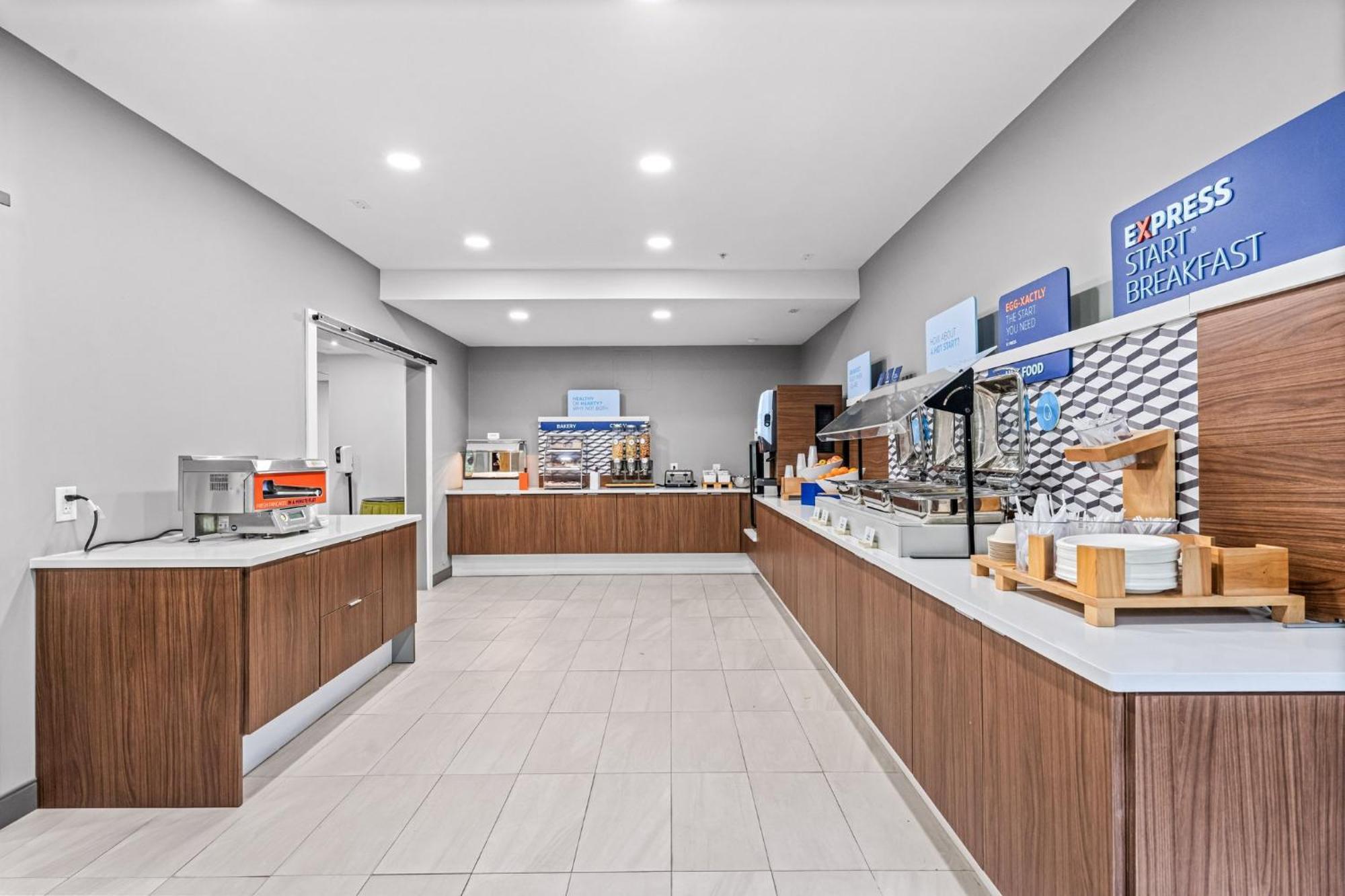 Holiday Inn Express & Suites Carneys Point - Pennsville By Ihg Zewnętrze zdjęcie