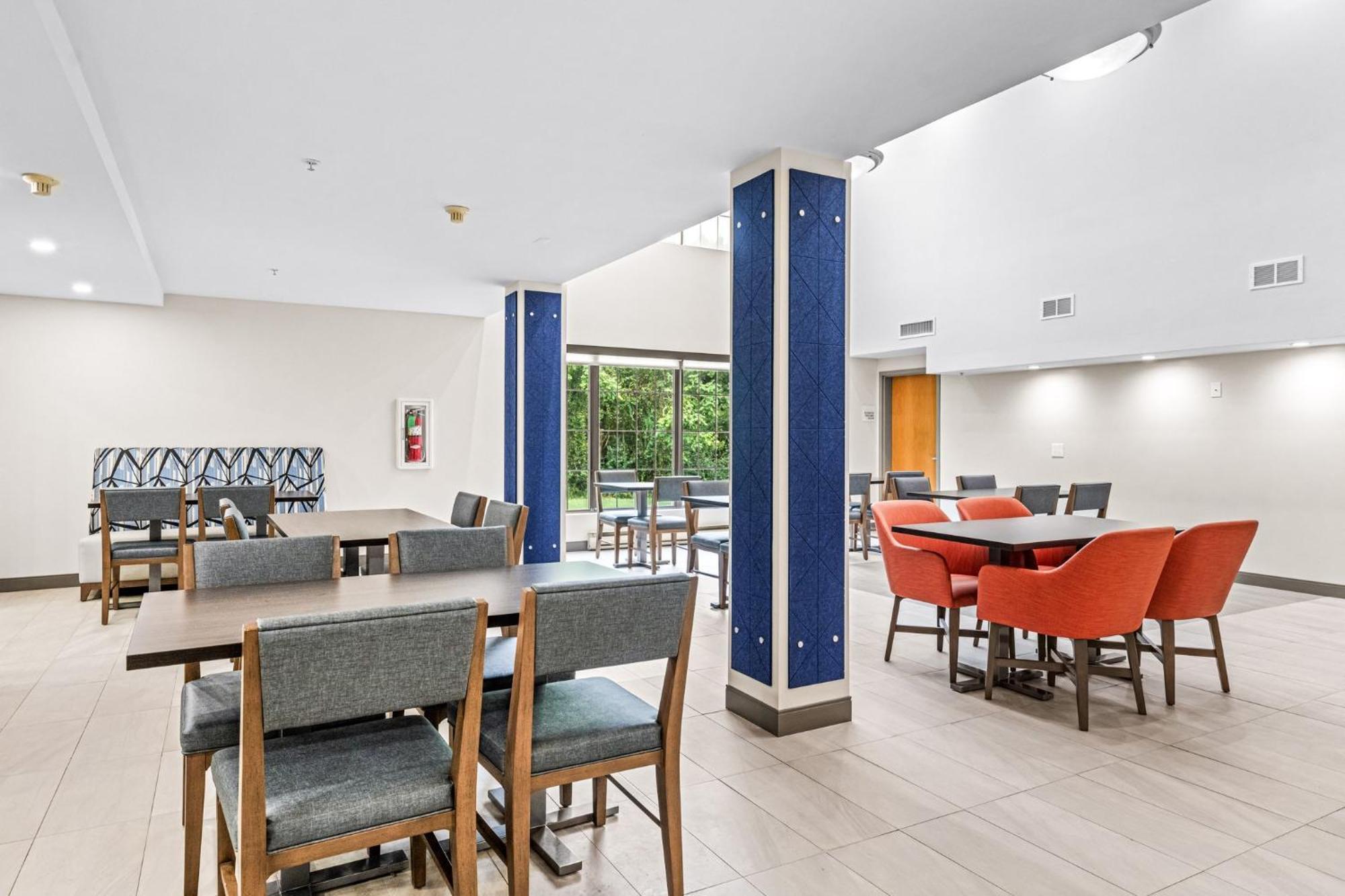 Holiday Inn Express & Suites Carneys Point - Pennsville By Ihg Zewnętrze zdjęcie