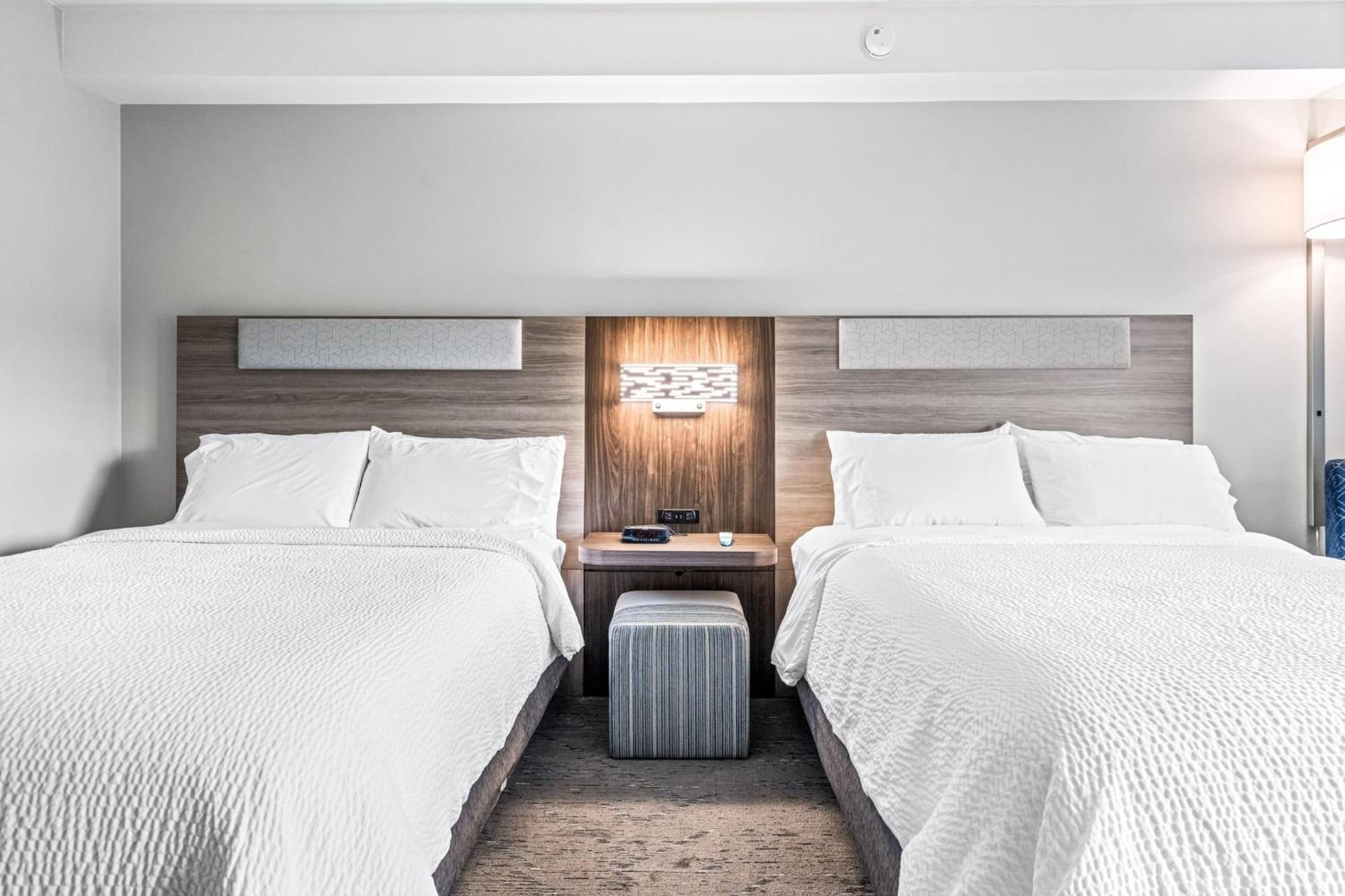 Holiday Inn Express & Suites Carneys Point - Pennsville By Ihg Zewnętrze zdjęcie