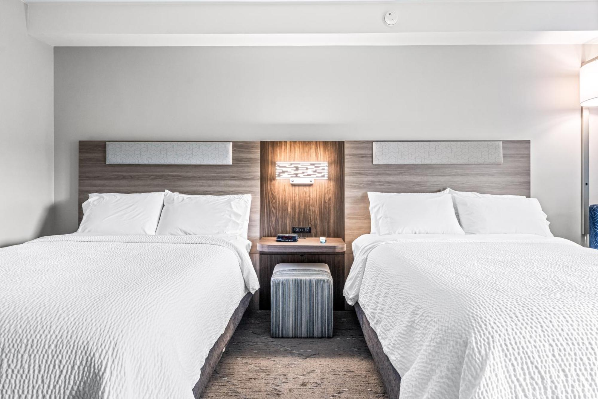 Holiday Inn Express & Suites Carneys Point - Pennsville By Ihg Zewnętrze zdjęcie