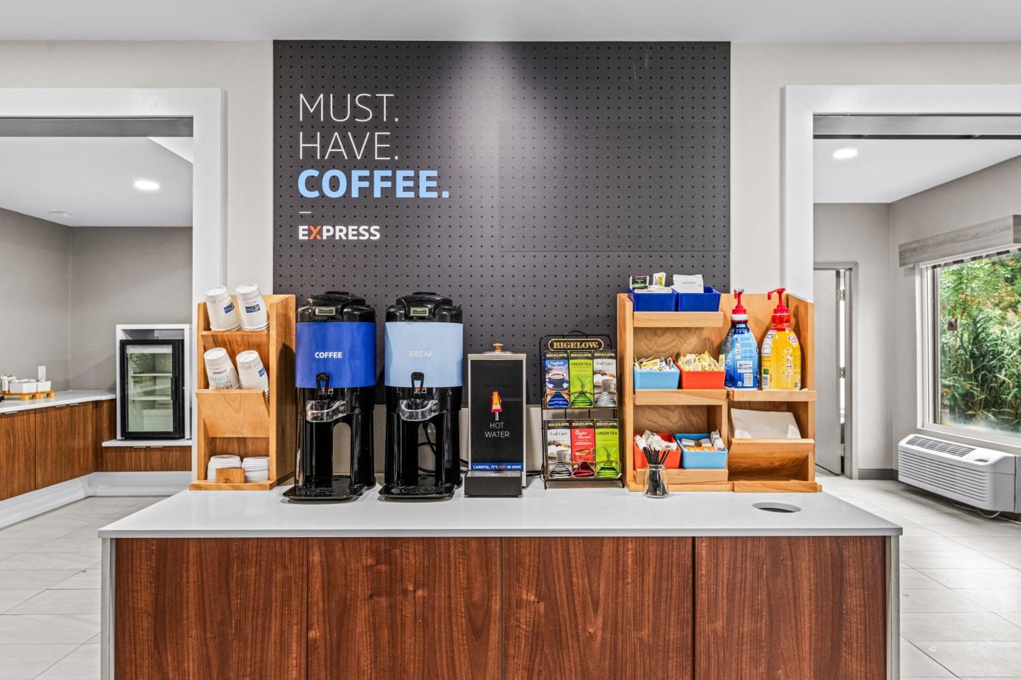 Holiday Inn Express & Suites Carneys Point - Pennsville By Ihg Zewnętrze zdjęcie